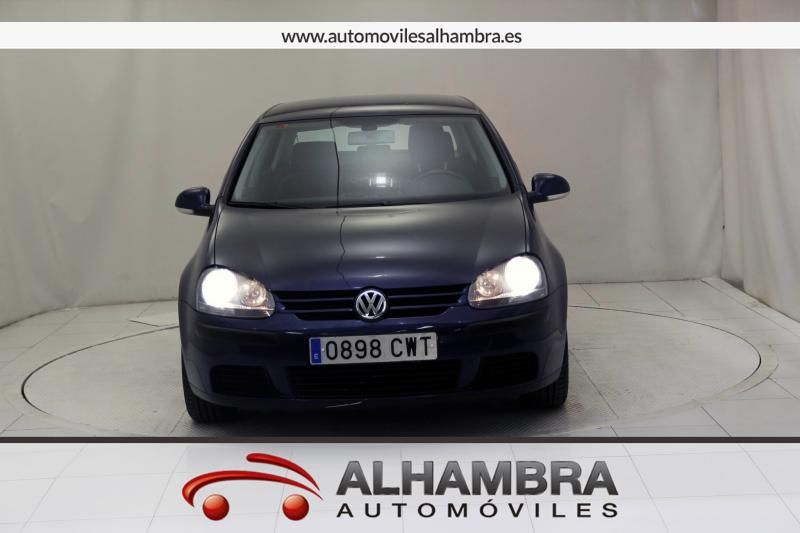 Volkswagen Golf 1.6 FSI HIGHLINE