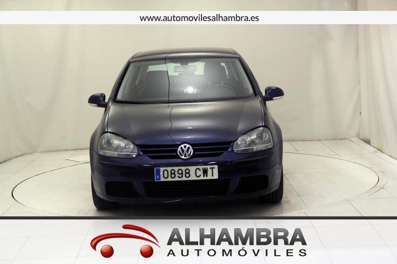 Volkswagen Golf 1.6 FSI HIGHLINE