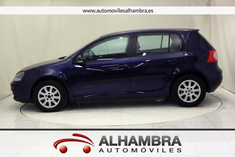 Volkswagen Golf 1.6 FSI HIGHLINE