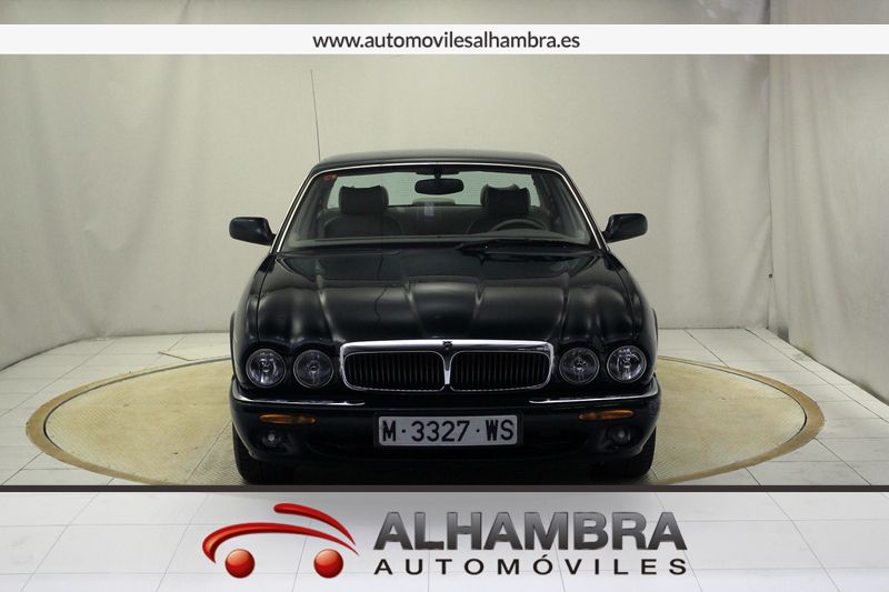 Jaguar XJ XJ XJ8 3.2 EXECUTIVE AUTO
