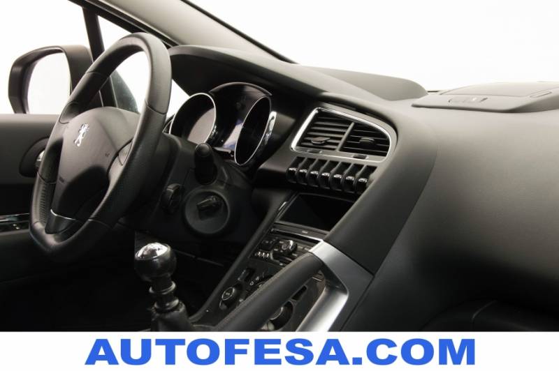 Peugeot 3008 2.0 HDi 150cv Allure 5p FAP