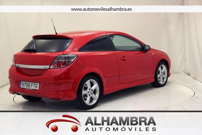Opel Astra GTC 1.9 CDTI 120 SPORT