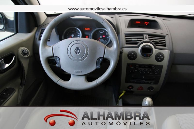 Renault Megane 1.6 LUXE PRIVILEGE 5P