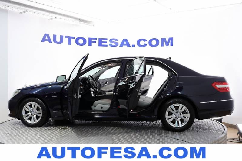 Mercedes-Benz E 350 E 350 CDI BE 265cv Avantgarde 4p Auto