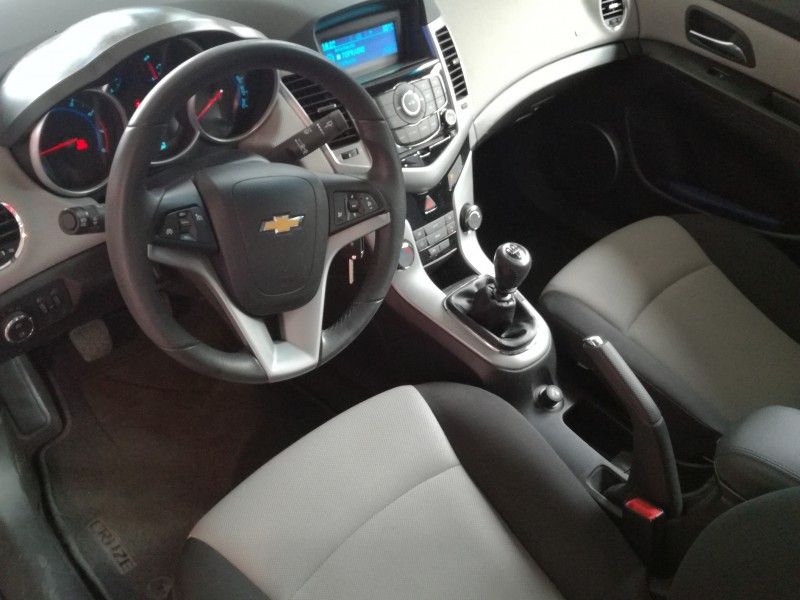 Chevrolet Cruze 1.6 LT 124cv