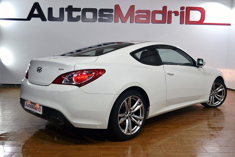 Hyundai Genesis Coupe 2.0 Sport GL
