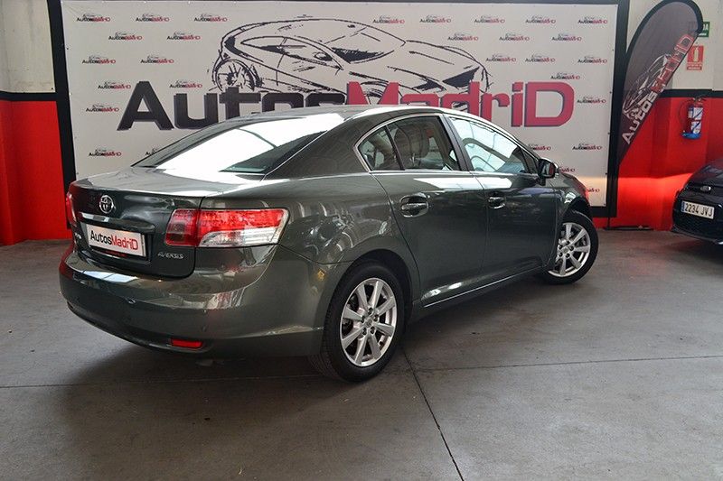 Toyota Avensis 1.8 VVTi Active