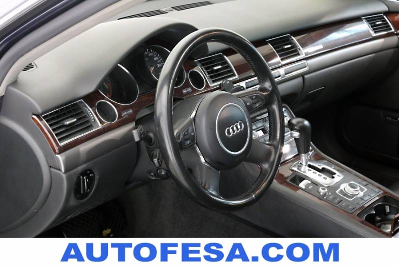 Audi A8 4.2 335cv quattro 4p Auto