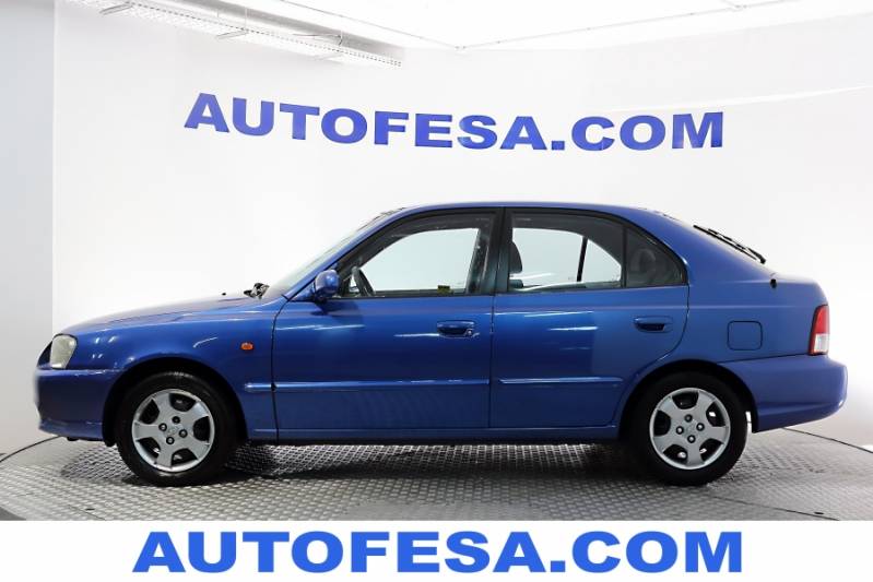Hyundai Accent 1.5i DOHC 16v 102cv GLS 5p