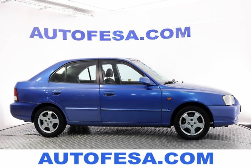 Hyundai Accent 1.5i DOHC 16v 102cv GLS 5p