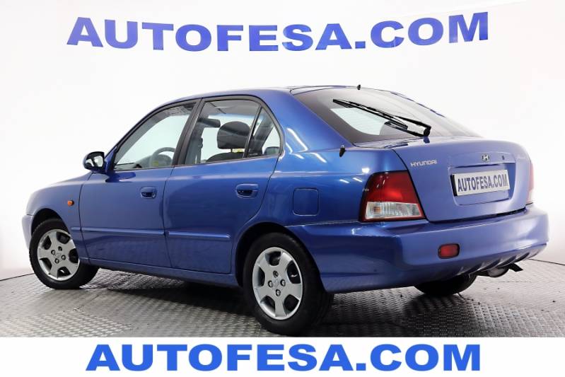 Hyundai Accent 1.5i DOHC 16v 102cv GLS 5p