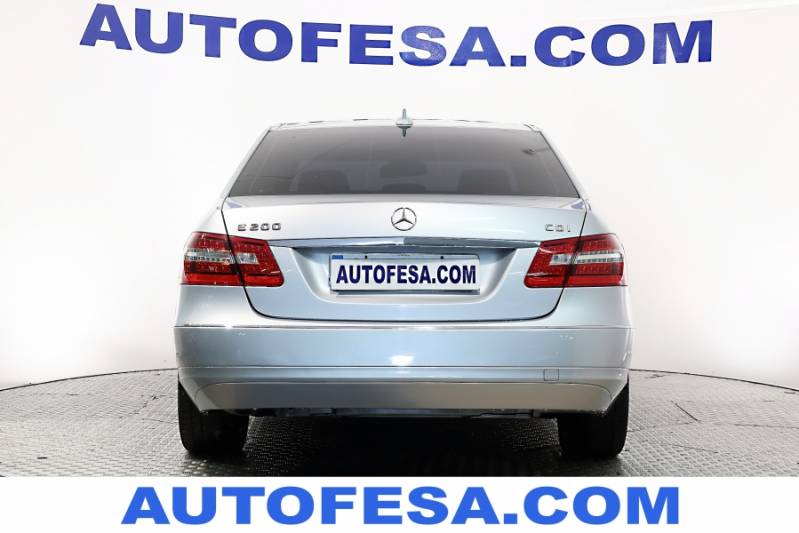 Mercedes-Benz E 200 E 200 CDI BE 136cv Avantgarde Auto 4p