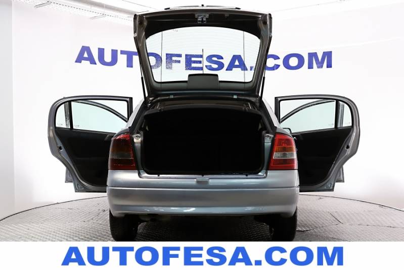 Opel Astra 2.0 DTi 100cv Elegance 5p