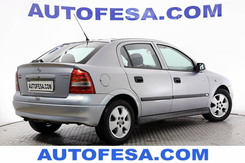 Opel Astra 2.0 DTi 100cv Elegance 5p