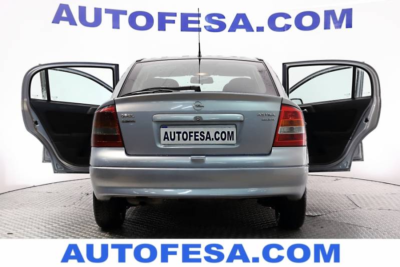 Opel Astra 2.0 DTi 100cv Elegance 5p