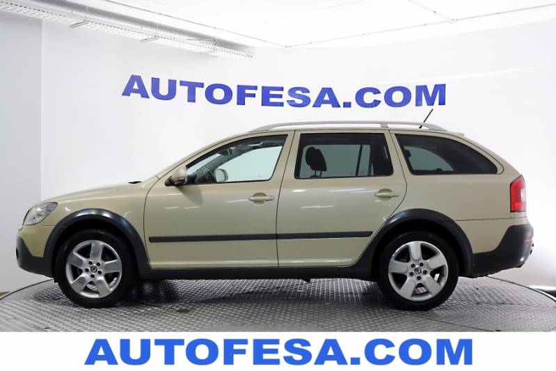 Skoda Octavia Scout 2.0 TDI 140cv 5p 4x4