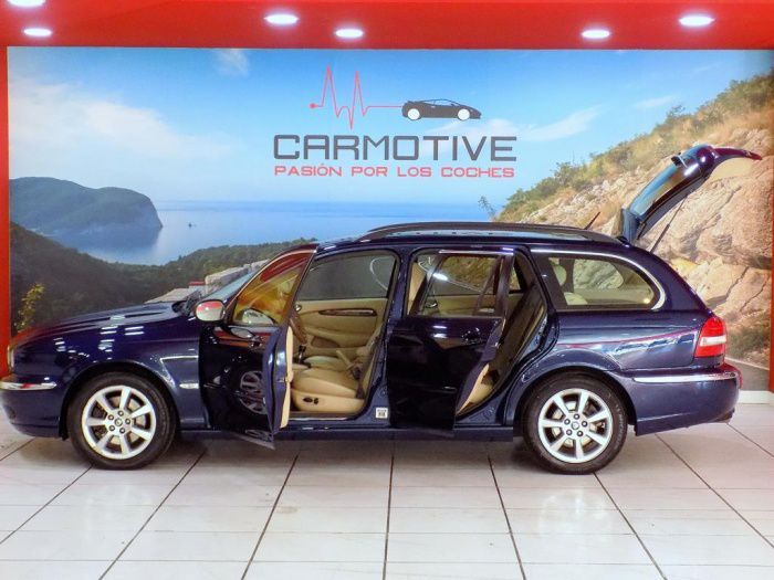 Jaguar X-Type Wagon 2.5 V6 Executive
