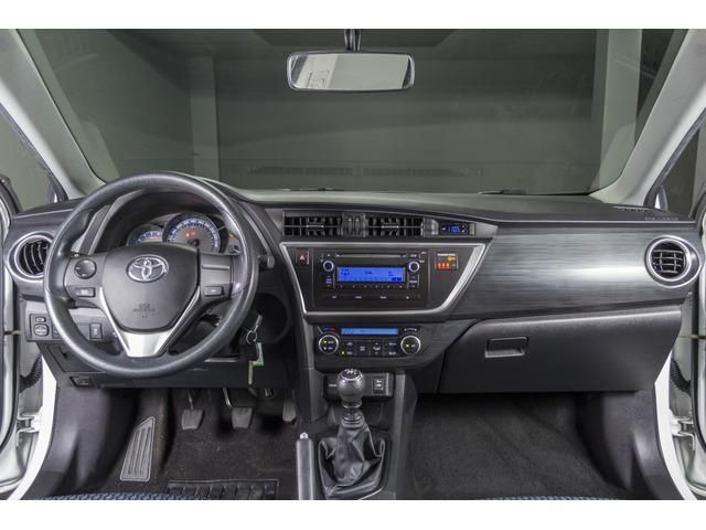 Toyota Auris 90 D Business 66kW (90CV)