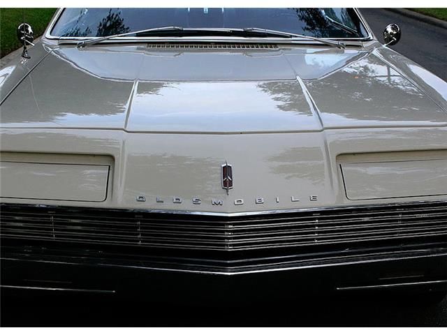 Oldsmobile Toronado .