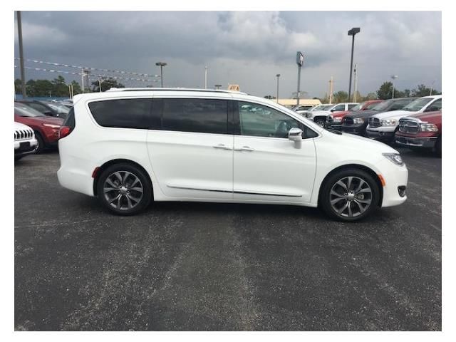 Chrysler Pacifica .