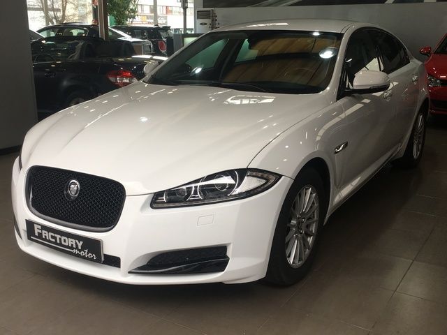 Jaguar XF 2.2 D Luxury Aut. 147 kW (200 CV)