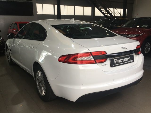 Jaguar XF 2.2 D Luxury Aut. 147 kW (200 CV)