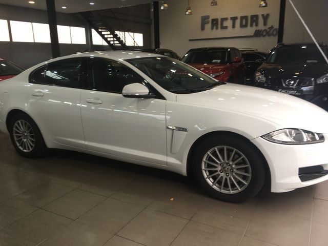 Jaguar XF 2.2 D Luxury Aut. 147 kW (200 CV)