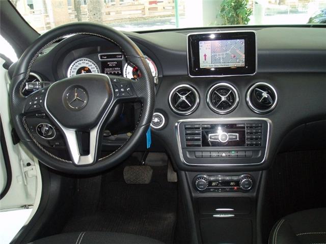 Mercedes-Benz A 180 CDI BlueEFFICIENCY SPORT Automático. Navi Camara