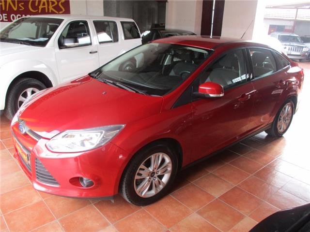 Ford Focus Sedán 1.6 TI-VCT Trend