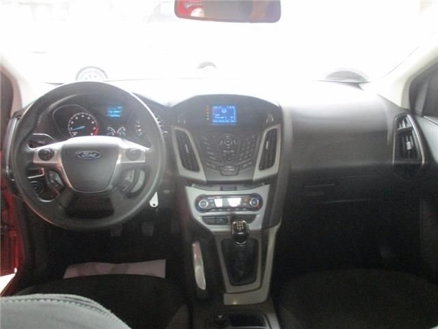 Ford Focus Sedán 1.6 TI-VCT Trend