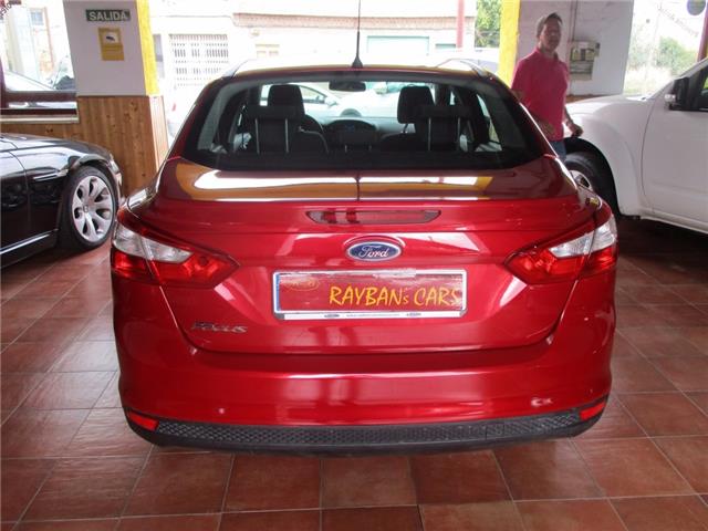 Ford Focus Sedán 1.6 TI-VCT Trend