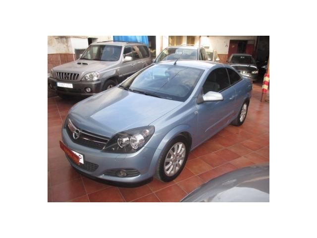 Opel Astra Twin Top 1.9CDTi Enjoy