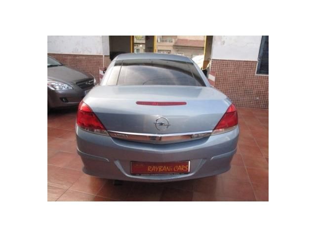 Opel Astra Twin Top 1.9CDTi Enjoy