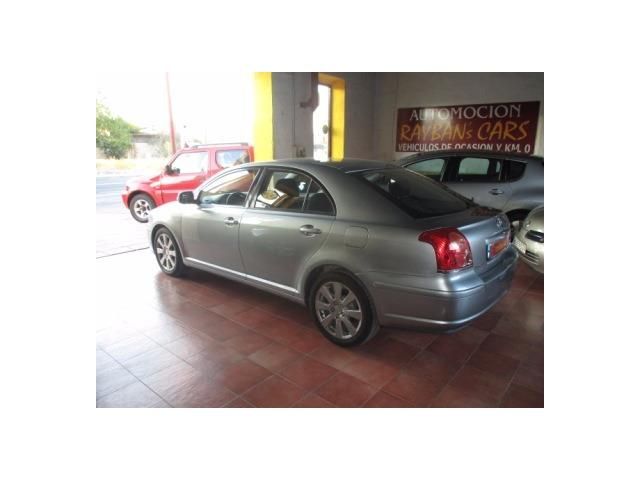 Toyota Avensis 2.0D-4D Sol