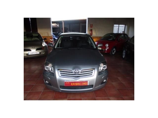 Toyota Avensis 2.0D-4D Sol