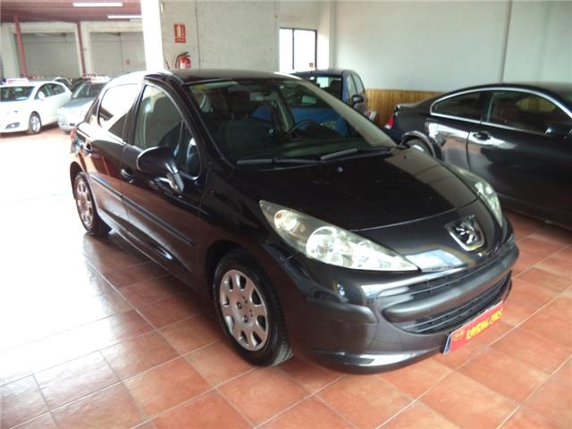 Peugeot 207 1.4i Urban 75