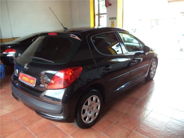 Peugeot 207 1.4i Urban 75