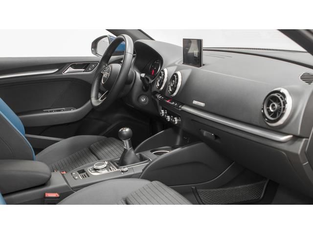 Audi a3 Sedan 2.0 TDI sport edition 110kW (1