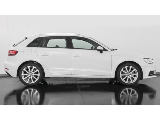 Audi a3 Sportback 1.6 TDI Design Edition S troni