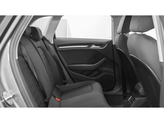 Audi a3 1.6 TDI Attraction 77 kW (105
