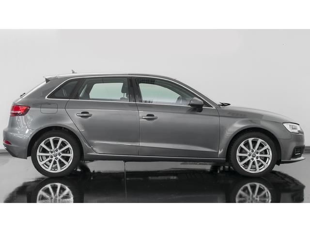 Audi a3 Sportback 1.6 TDI Design Edition 81 kW (