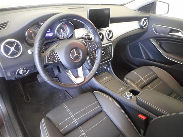 Mercedes-Benz CLA 220 d