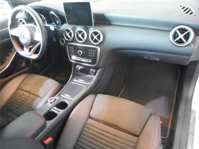 Mercedes-Benz A 200 d AMG Line