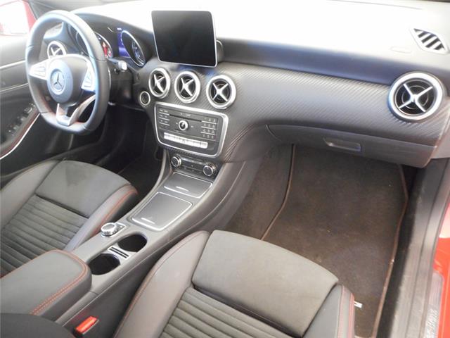 Mercedes-Benz A 180 d AMG Line