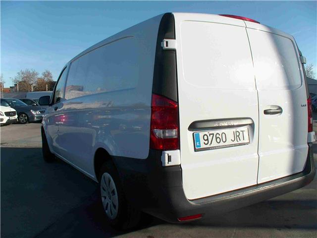 Mercedes-Benz Vito Furgón 111 CDI Extralarga