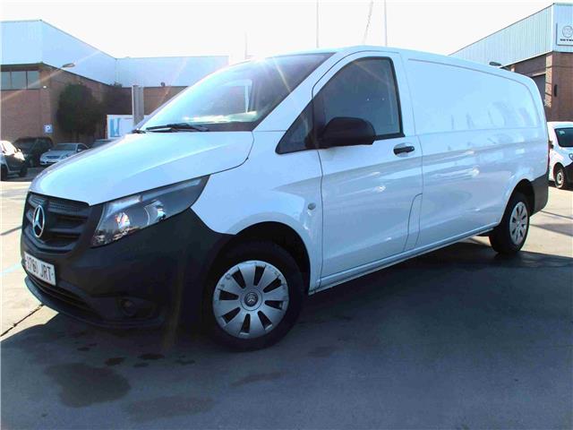 Mercedes-Benz Vito Furgón 111 CDI Extralarga
