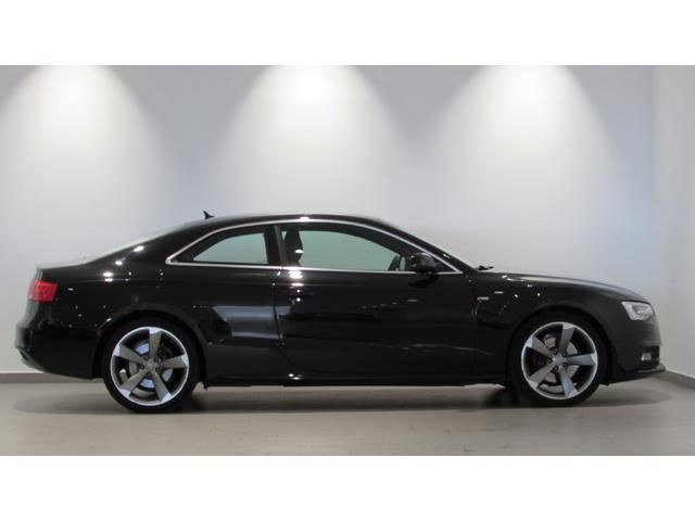 Audi A5 Coupe AUDI A5 Coupé 2.0TDI S line ed