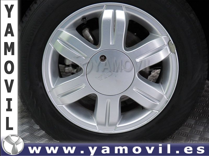 Dacia Sandero 1.2 75CV LAUREATE MUSIC