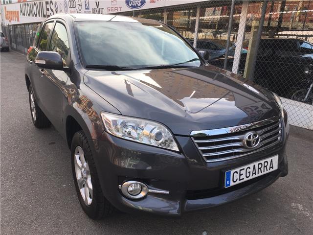 Toyota RAV 4 2.2D-4D Advance 4x2