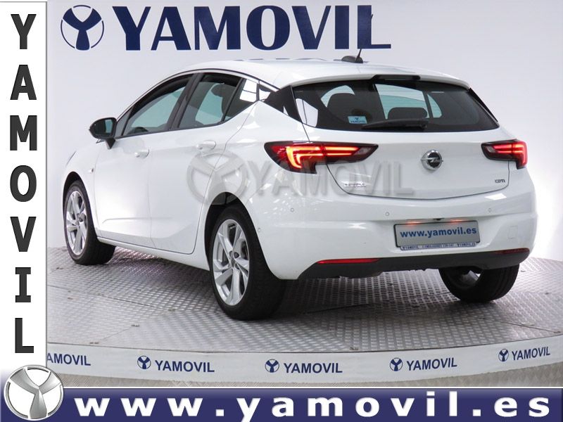 Opel Astra 1.6CDTi 110CV DYNAMIC 5P